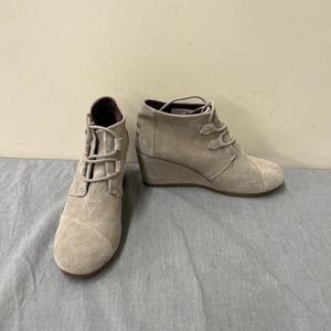 Tom Boots Womens 8 Chukka Wedge Booties Tan Suede Lace Up Casual Ankle Top FS